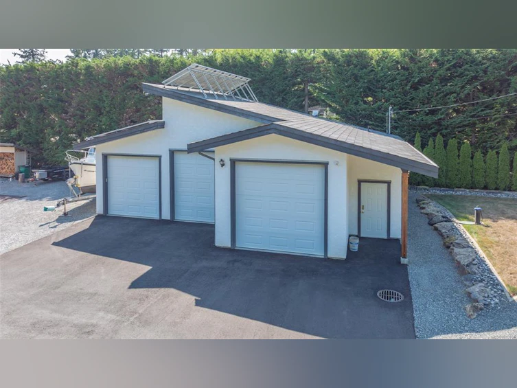4718/4720 Shell Beach Road, Ladysmith, BC, V9G 1L7 - 5
