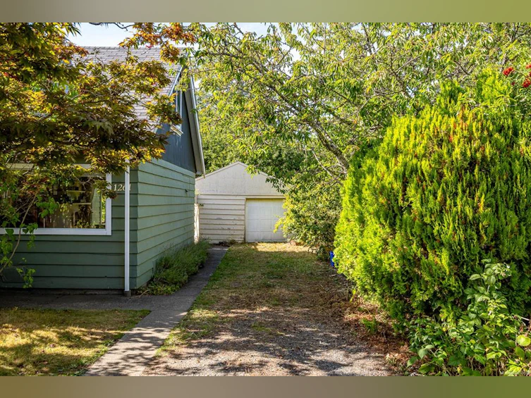 1261 14th Street, Courtenay, BC, V9N 1X1 - 32