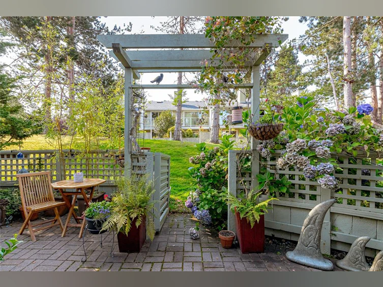 18-2020 White Birch Road, Sidney, BC, V8R 2R1 - 41