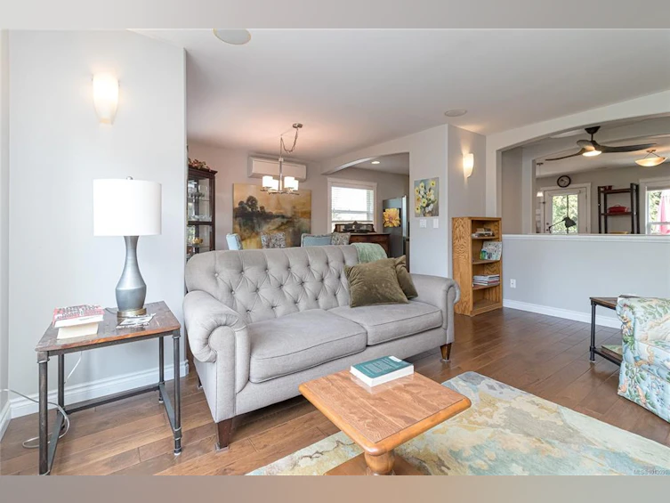 1092 Lucille Drive, Central Saanich, BC, V8M 1C8 - 11