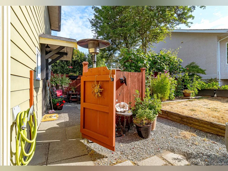 1092 Lucille Drive, Central Saanich, BC, V8M 1C8 - 45