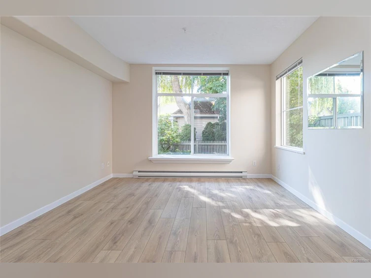106-2250 James White Boulevard, Sidney, BC, V8L 1Z4 - 7
