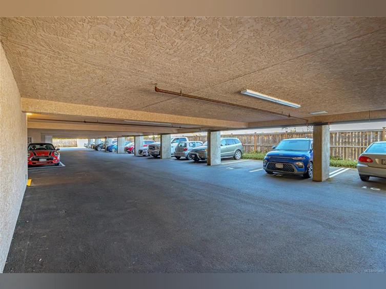 106-2250 James White Boulevard, Sidney, BC, V8L 1Z4 - 35