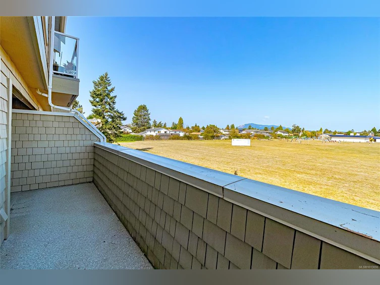 106-2250 James White Boulevard, Sidney, BC, V8L 1Z4 - 34