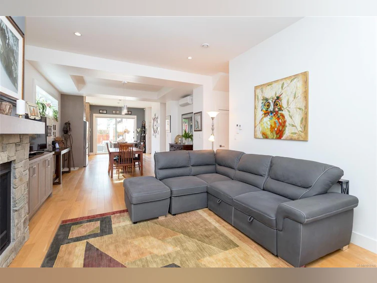 2019 Seawind Way, Sidney, BC, V8L 0C4 - 9