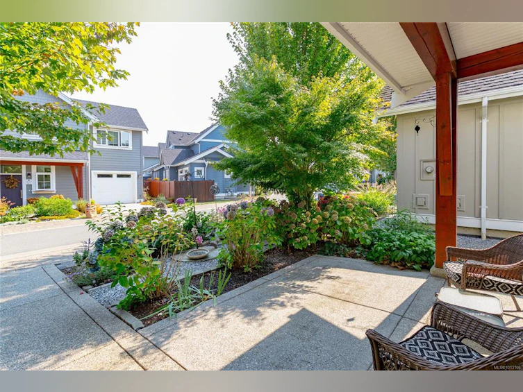 2019 Seawind Way, Sidney, BC, V8L 0C4 - 30