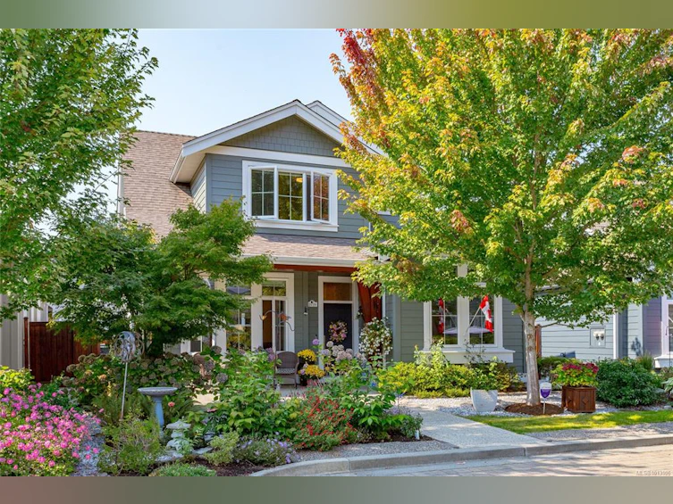 2019 Seawind Way, Sidney, BC, V8L 0C4 - 4