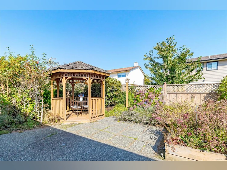 2044 Winmeadow Place, Sidney, BC, V8L 4S3 - 32