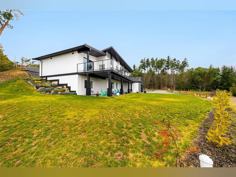 1704 Warn Way, Qualicum Beach, BC, V9K 2S3 - 41