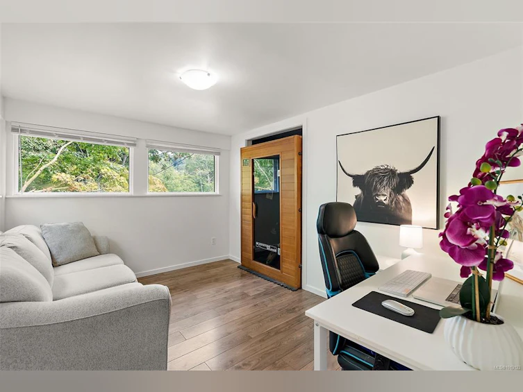 729 Latoria Road, Langford, BC, V9C 4J1 - 10