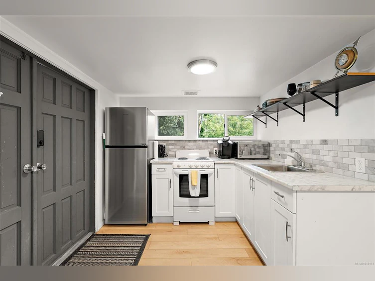 729 Latoria Road, Langford, BC, V9C 4J1 - 17