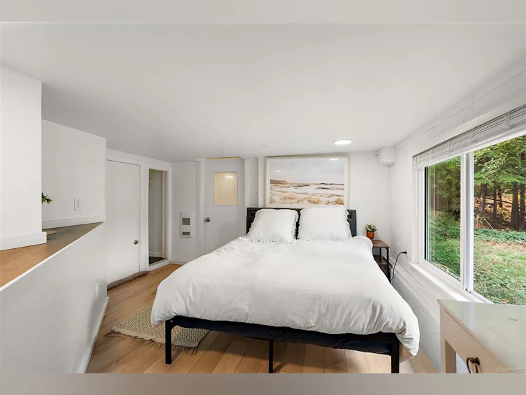 729 Latoria Road, Langford, BC, V9C 4J1 - 18