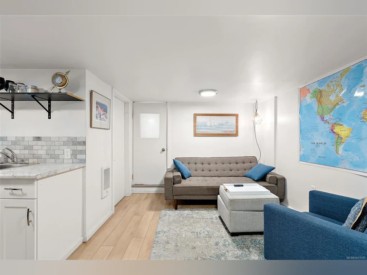 729 Latoria Road, Langford, BC, V9C 4J1 - 15
