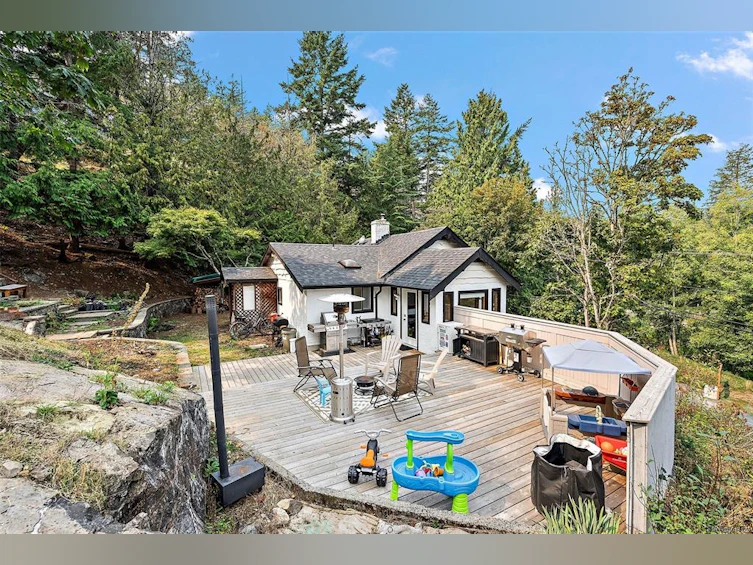 729 Latoria Road, Langford, BC, V9C 4J1 - 25