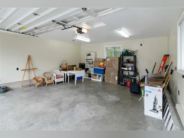 1492 Edgemont Road, Saanich, BC, V8N 4P8 - 29