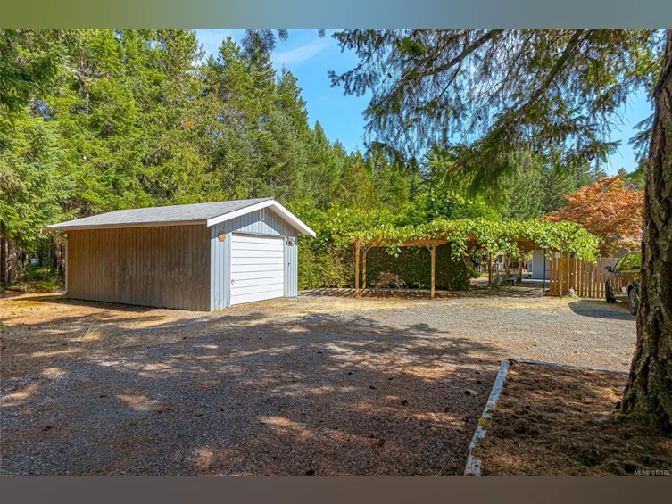 483 Corcan Road, Qualicum Beach, BC, V9K 2E9 - 13