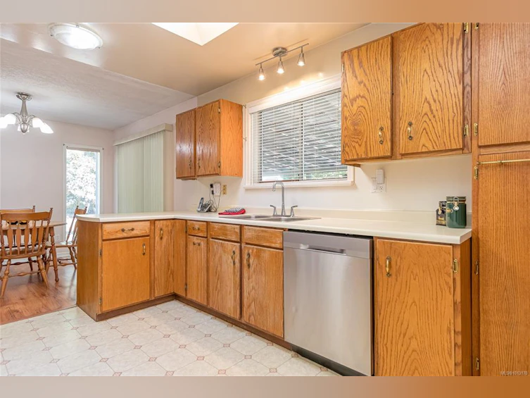 483 Corcan Road, Qualicum Beach, BC, V9K 2E9 - 29