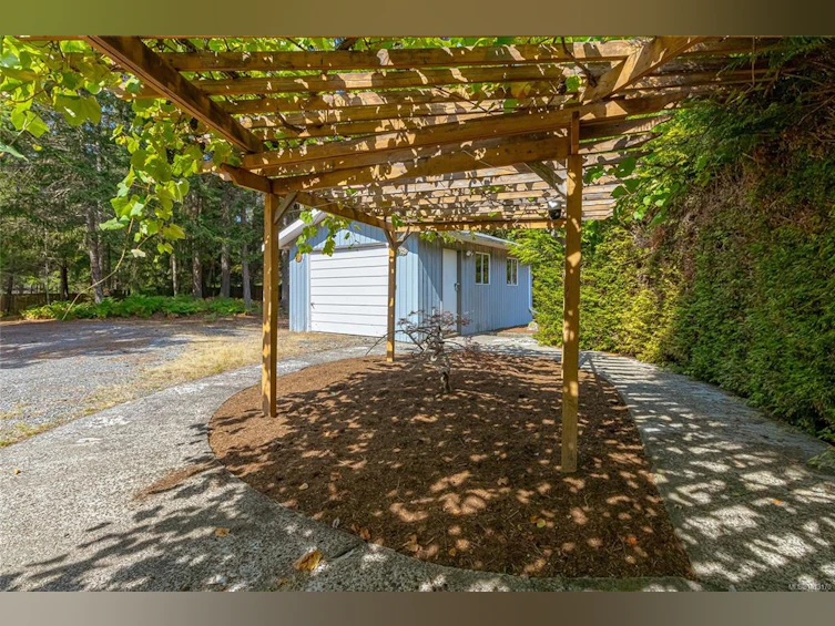 483 Corcan Road, Qualicum Beach, BC, V9K 2E9 - 14