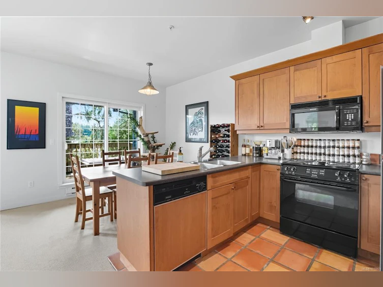 1003-1971 Harbour Crescent, Ucluelet, BC, V0R 3A0 - 4
