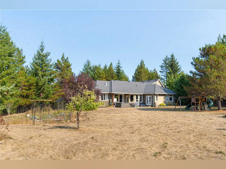 1209 Courtney Road, Coombs, BC, V0R 1V0 - 81
