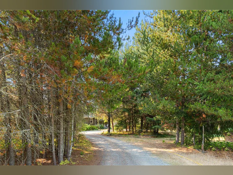 1209 Courtney Road, Coombs, BC, V0R 1V0 - 60