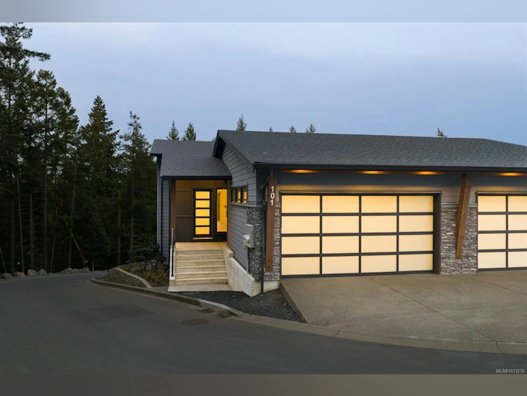 101-2332 Copper Rock Court, Langford, BC, V9B 0G4 - 3