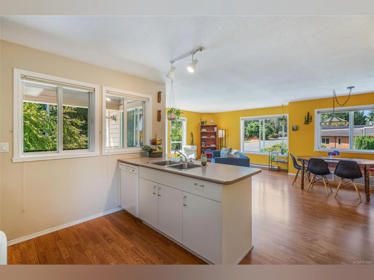 10-161 Fern Road, Qualicum Beach, BC, V9K 2K1 - 18