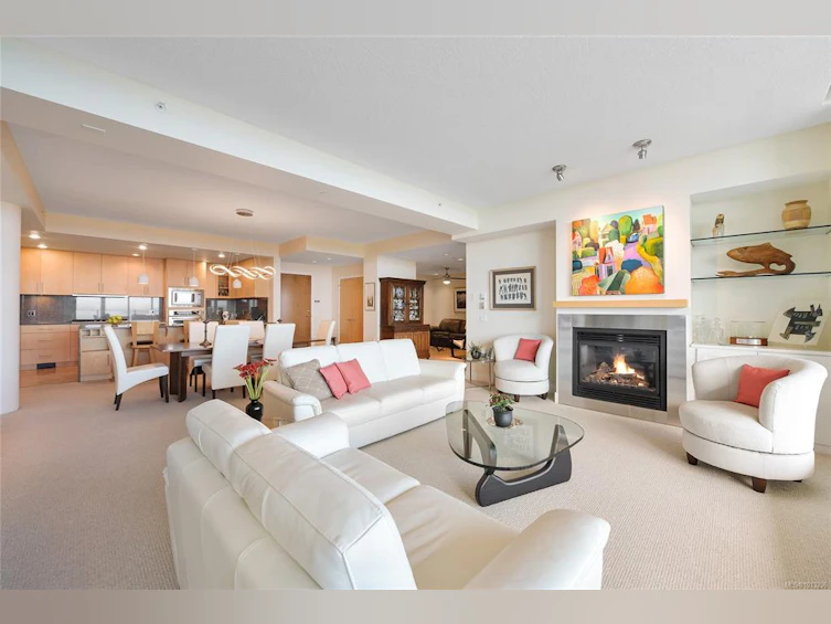 502-748 Sayward Hill Terrace, Saanich, BC, V8Y 3K1 - 5
