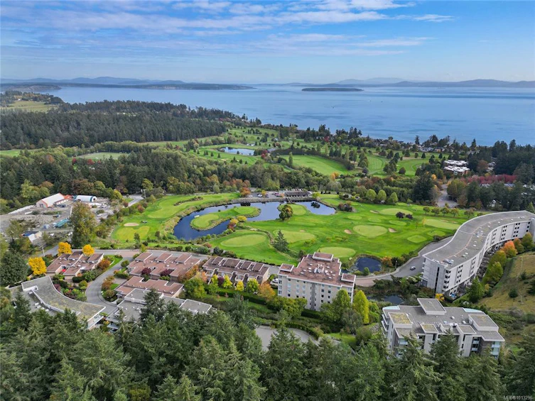 502-748 Sayward Hill Terrace, Saanich, BC, V8Y 3K1 - 58