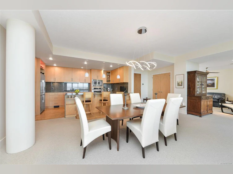 502-748 Sayward Hill Terrace, Saanich, BC, V8Y 3K1 - 12