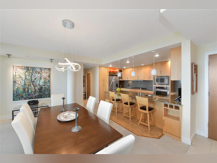 502-748 Sayward Hill Terrace, Saanich, BC, V8Y 3K1 - 11