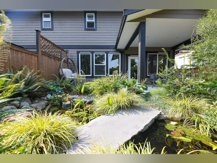 A-4684 Macintyre Avenue, Courtenay, BC, V9N 6R2 - 3