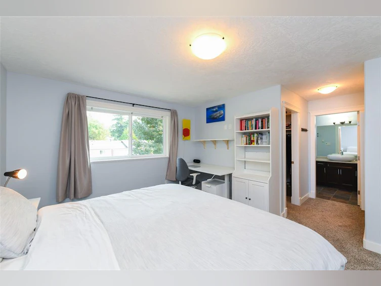 A-4684 Macintyre Avenue, Courtenay, BC, V9N 6R2 - 25