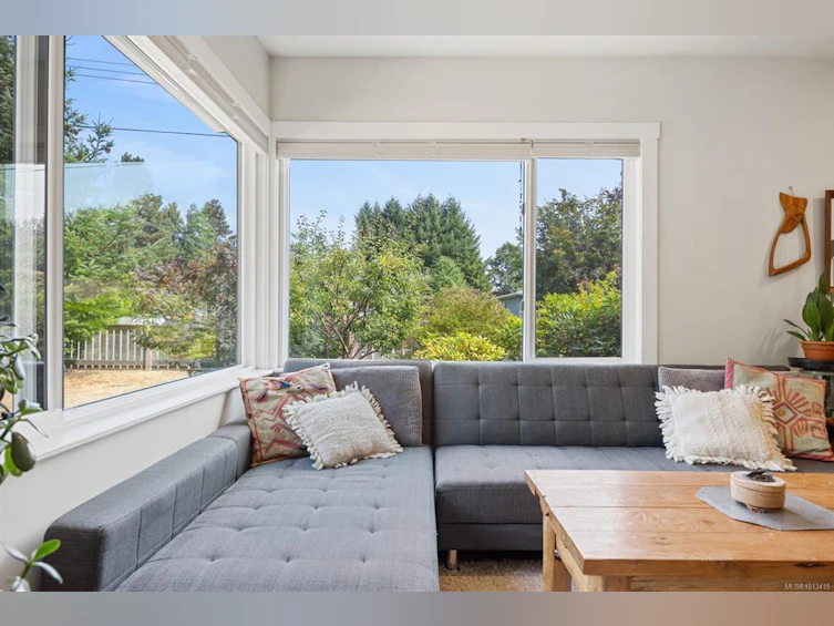 1009 Urquhart Avenue, Courtenay, BC, V9N 3K6 - 8