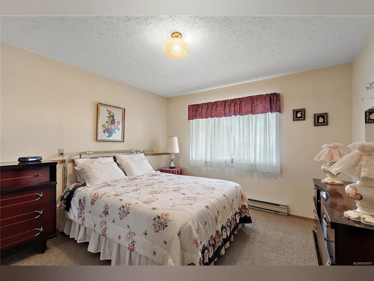 8001 Arthur Drive, Central Saanich, BC, V8M 1V4 - 30