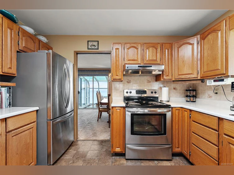 8001 Arthur Drive, Central Saanich, BC, V8M 1V4 - 14