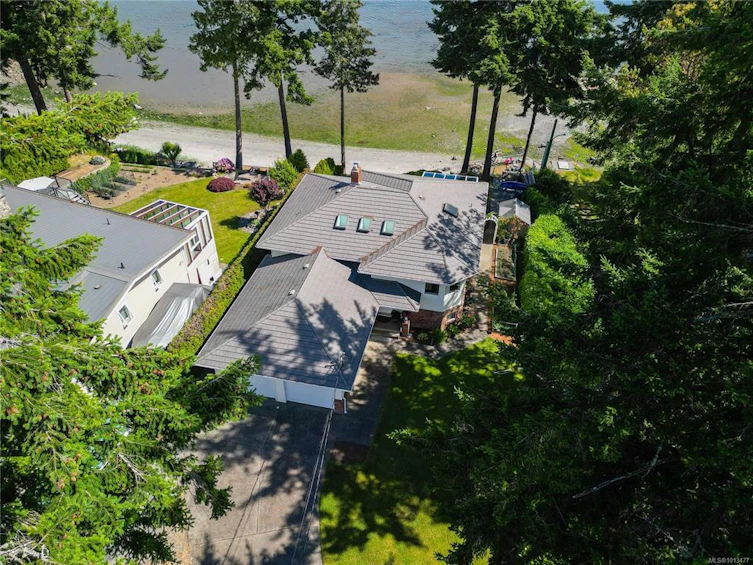 8001 Arthur Drive, Central Saanich, BC, V8M 1V4 - 43