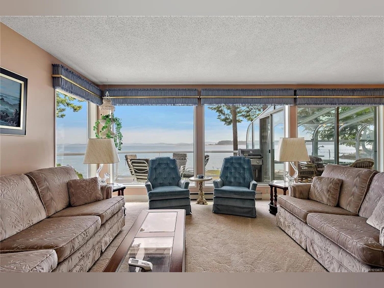 8001 Arthur Drive, Central Saanich, BC, V8M 1V4 - 5