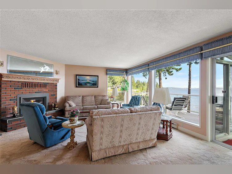 8001 Arthur Drive, Central Saanich, BC, V8M 1V4 - 10