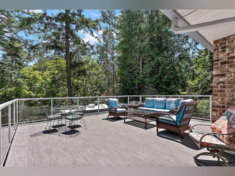 2040 Salem Terrace, North Saanich, BC, V8L 5J4 - 18