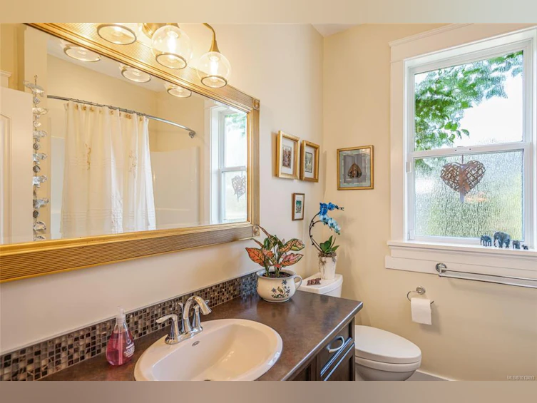 2050 Sun King Road, Coombs, BC, V0R 1M0 - 28
