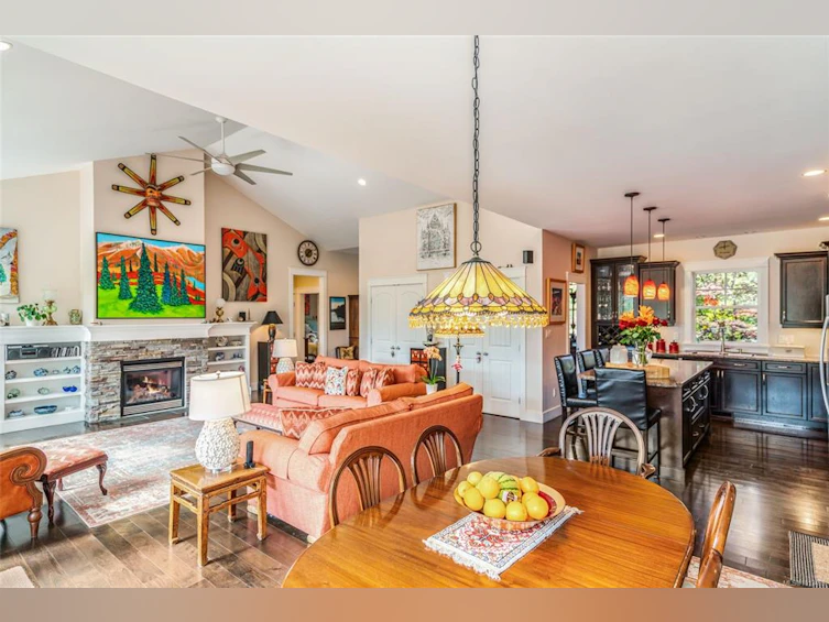 2050 Sun King Road, Coombs, BC, V0R 1M0 - 24