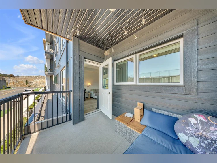 203-2465 Gateway Road, Langford, BC, V9B 6R1 - 14