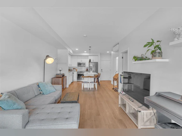 203-2465 Gateway Road, Langford, BC, V9B 6R1 - 5