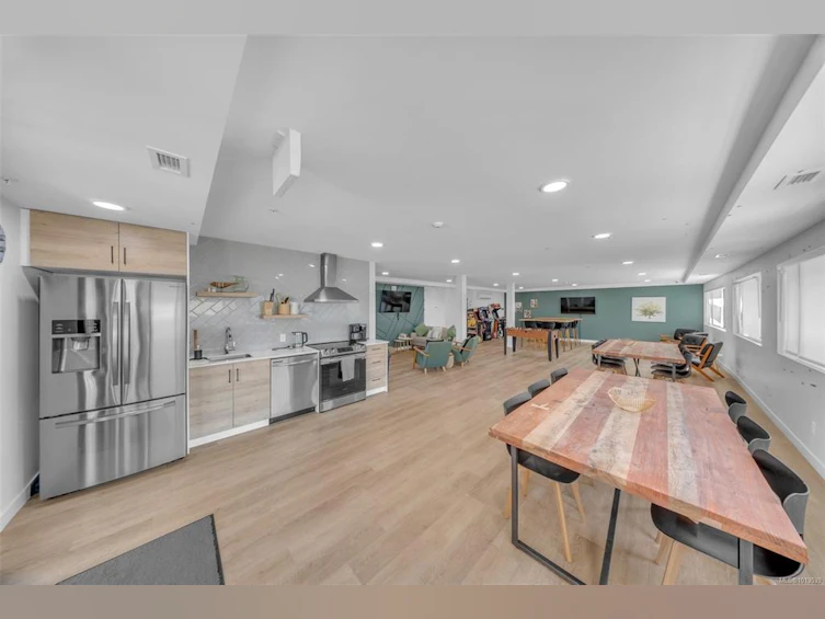 203-2465 Gateway Road, Langford, BC, V9B 6R1 - 16