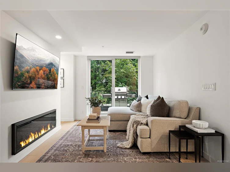 222-2000 Hannington Road, Langford, BC, V9B 6R6 - 2