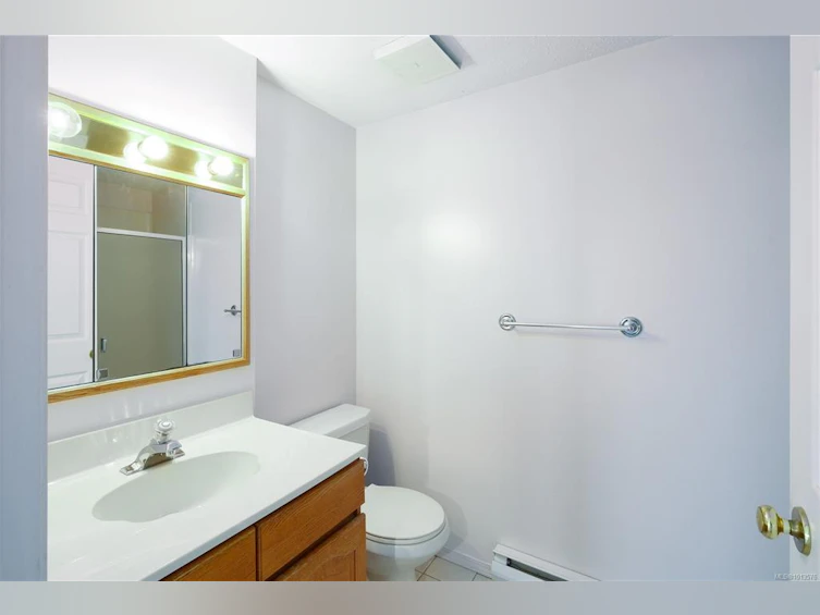 204A-650 S Island Highway, Campbell River, BC, V9W 1A6 - 11