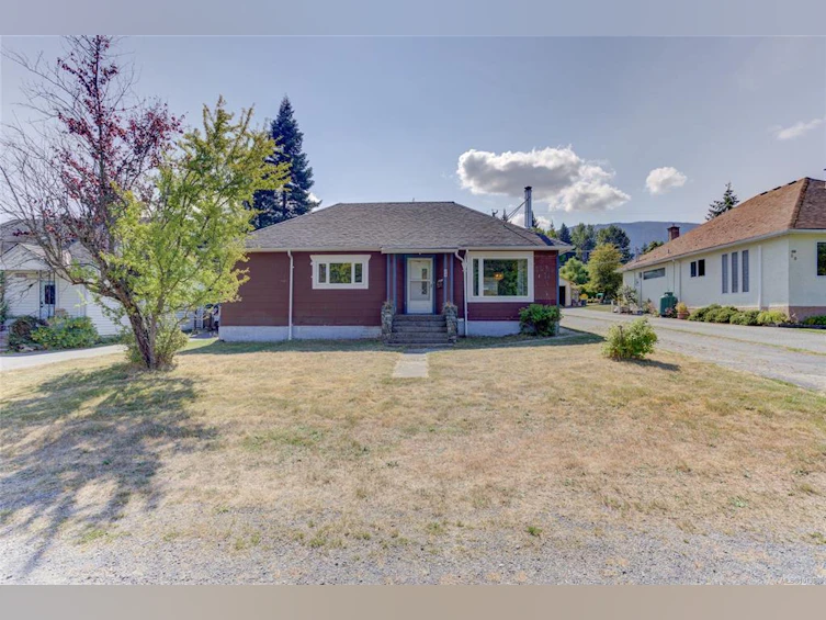 24 Hemlock Street, Lake Cowichan, BC, V0R 2G0 - 26