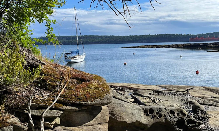 LT 32 Ruxton Island