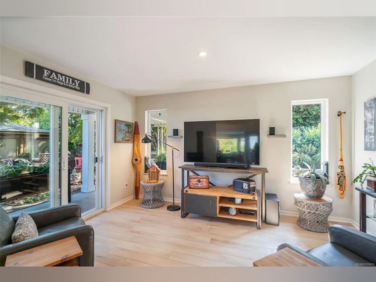 736 Humphrey Road, Parksville, BC, V9P 1C8 - 5